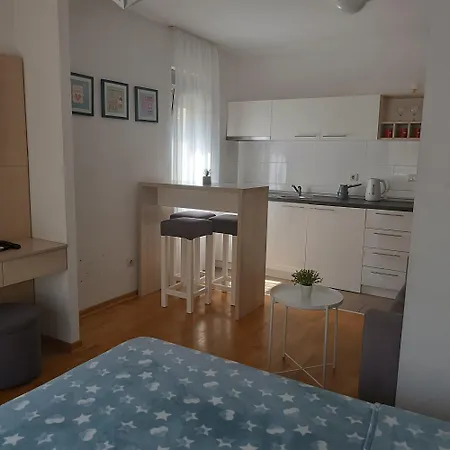 Apartment Karamarkovic *