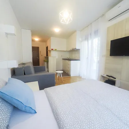 Apartment Karamarkovic *