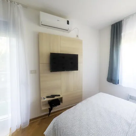 Apartment Karamarkovic *